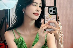 白鹿反差萌圈粉：荧幕温柔私下搞笑