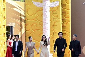 华表奖座位风波：沈腾王宝强撕开娱乐圈咖位潜规则