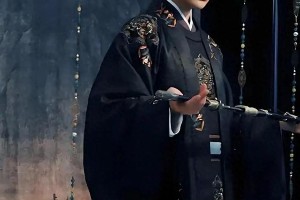 张晚意资源丰富却人气低迷，未来演艺路如何突破？