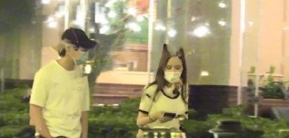 彭昱畅与女友聚餐